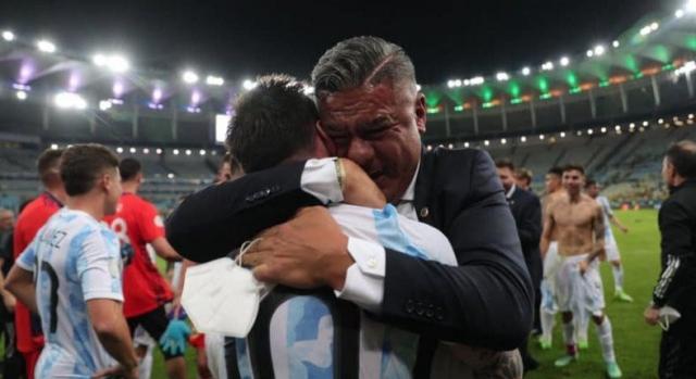 claudio-tapia-lionel-messi_862x485_wmk_副本.jpg